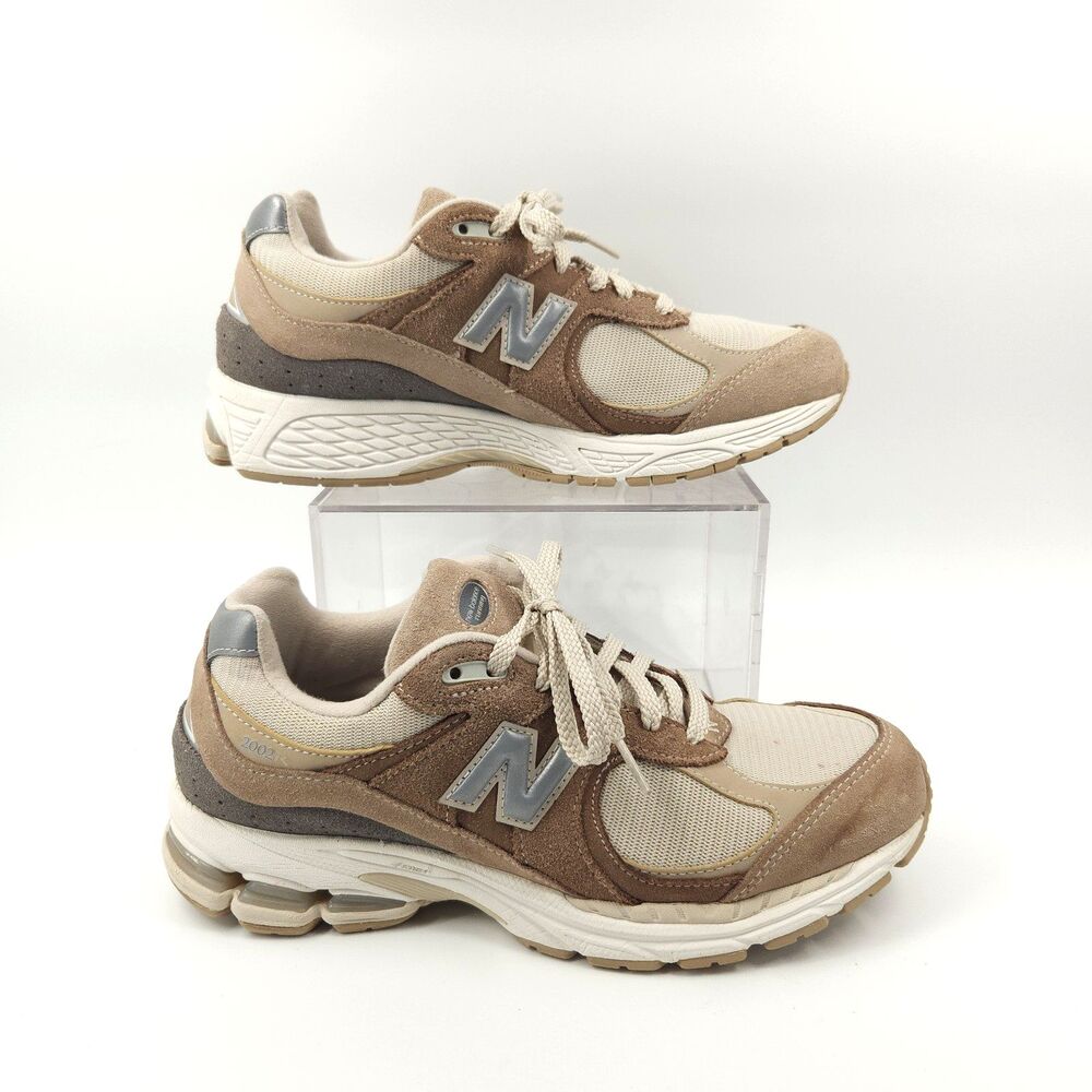New Balance 2002R Shoes Womens Size 10 Men 8.5 Beige White Athletic Running